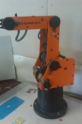 Scorbot er iii robotic arm - working