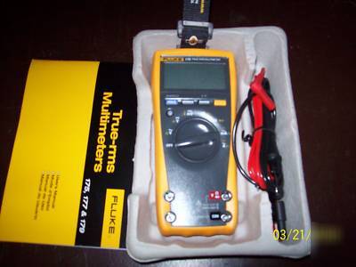 Fluke 179 multimeters