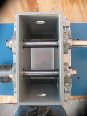 Shaft pump gearbox coupler motor alignment trainer 
