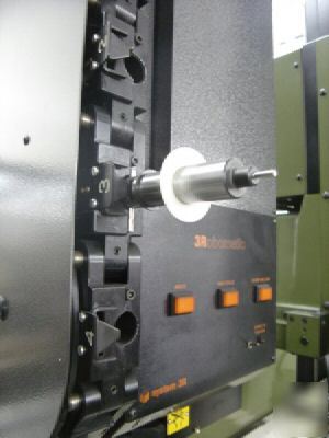 System 3R robomatic 16 tool changer edm makino machine