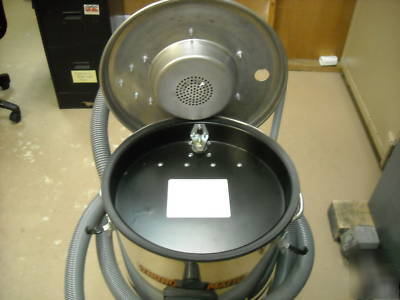 Thoro-matic lc series 2HP wet/dry vacuum