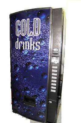 Cold drink soda vending machine w bill val & 1 yr war