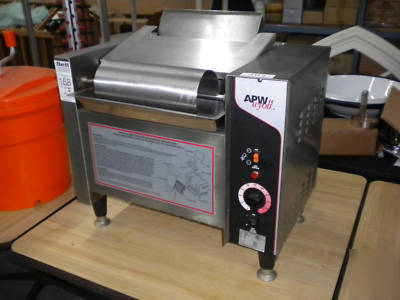 Apw wyott M200 vertical conveyor toaster bun grill