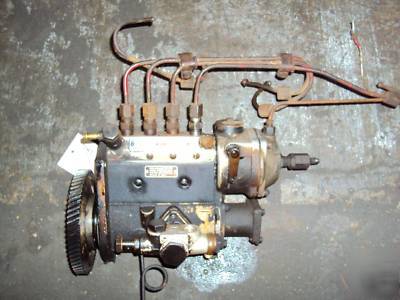 International B250 tractor diesel injection pump c.a.v.