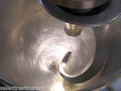 No res hobart mixer v-1401 140 quart pizza dough mixer