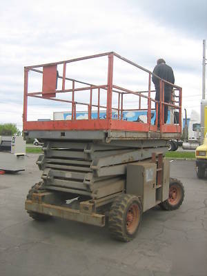 1999 skyjack #8241 4WD 47'scissor lift rough terrain,hd