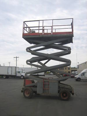 1999 skyjack #8241 4WD 47'scissor lift rough terrain,hd