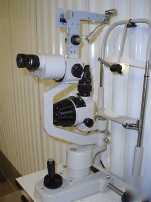 Topcon sl-2D slit lamp with goldmond 870 tonometer