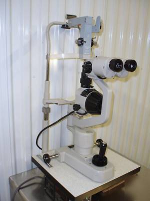 Topcon sl-2D slit lamp with goldmond 870 tonometer
