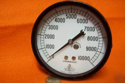 Dedicated hydraulic gauge 10,000PSI /very heavy / used