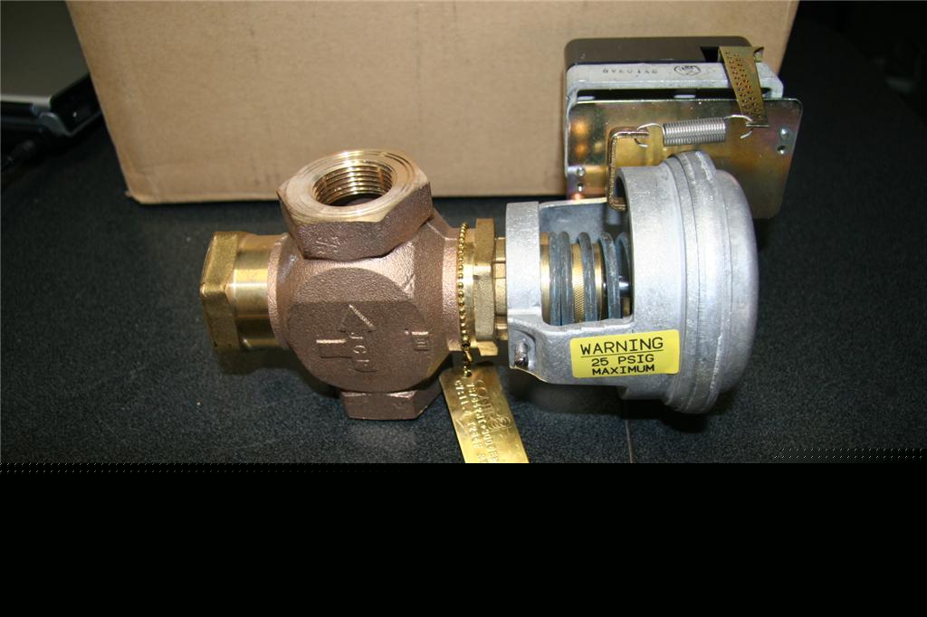 New johnson controls VG7842NT+3008EP diaphragm actuator 