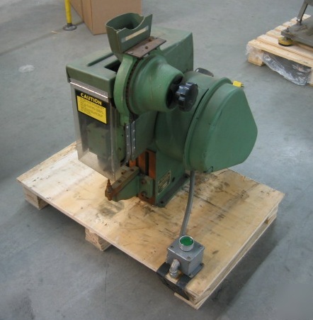 Townsend textron fastening riviter machine model 127