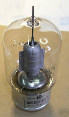 4E27/8001 transmitting beam power pendode amplifier