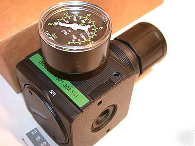 New bosch air regulator w/ gauge 3/8