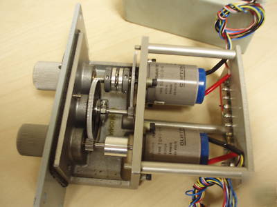 Precision angle simulator dial & synchro transmitters 