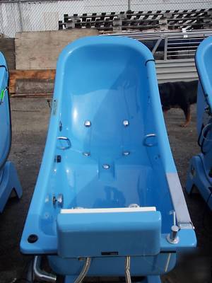 Hydrotherapy whirlpool tubs