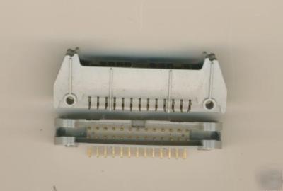 3429-5002UB 3M four-wall header right angle 26 pin 2 ea