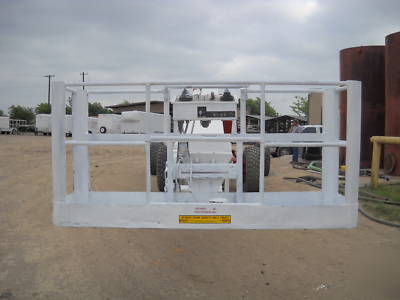 1998 snorkel TB120 cu boom lift - aerial lift - 120 ft
