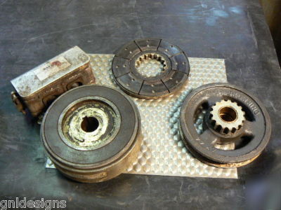 Warner sf-400-bm bearing mounted clutch 270LB-in 90 vdc