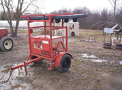 Dietz construction arrowboard - lombardini diesel