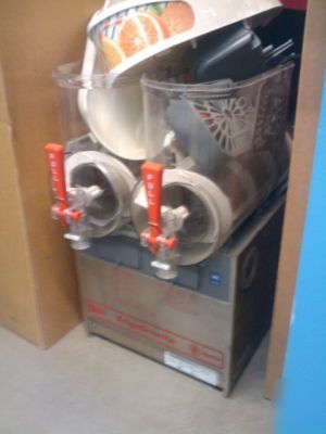Frigogranita frozen beverage dispenser