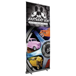 Indoors paramount banner retractor display 10' high