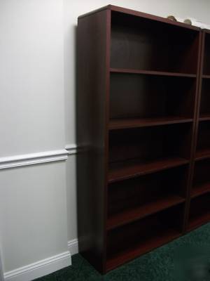 Hon bookcase 10600 radius edge 5 shelves used
