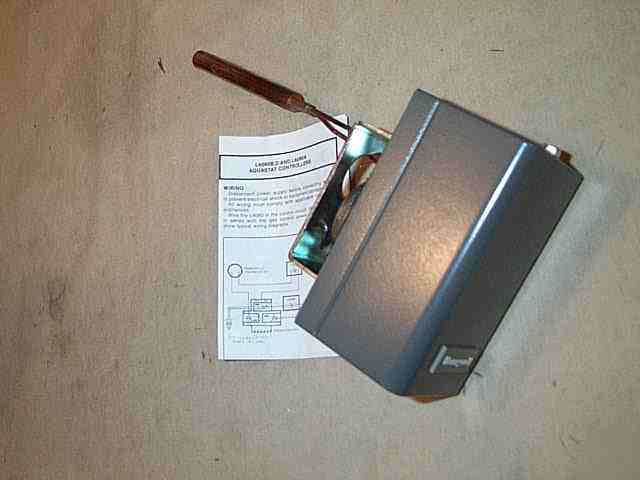 New honeywell aquastat controller L4080 wood stove fan