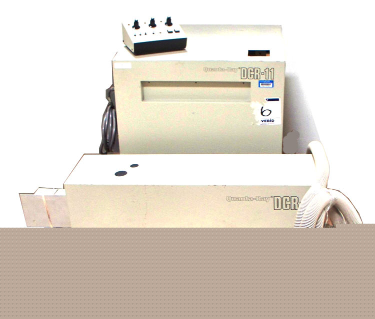 Quanta-ray dcr-11 spectra physics yag laser generator
