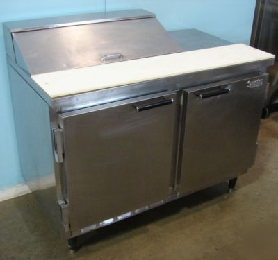 Beverage air ss refrigerated sandwich prep table, 4'