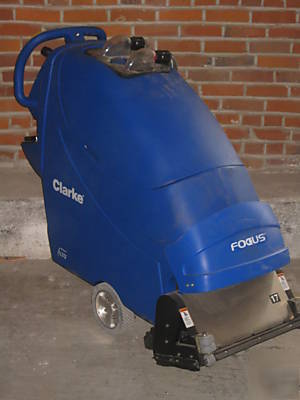 Clarke focus floor scrubber 17INCH cylindrical