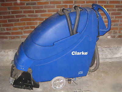 Clarke focus floor scrubber 17INCH cylindrical