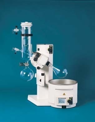 Buchi rotavapor r-210 rotary evaporators with dry ice