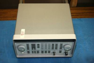 Hp agilent 8647A 250KHZ-1GHZ generator -calibrated-