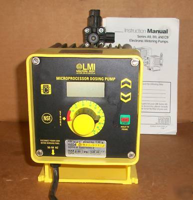 Lmi milton roy metering pump B921-398SI works great 