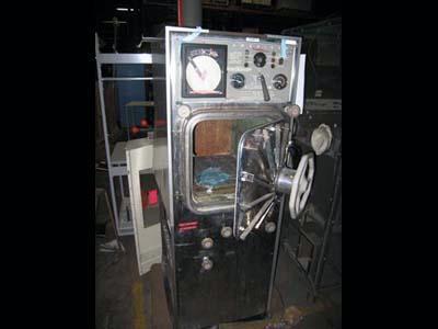 Amsco autoclave sterilizer model 57CR