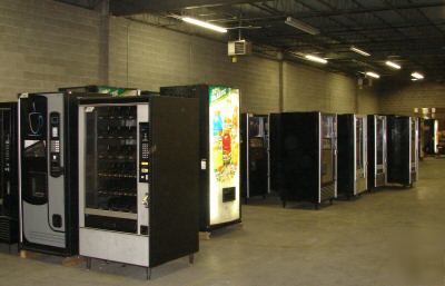 Automatic products 113 snack machine working 30-day w.