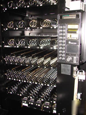 Automatic products 113 snack machine working 30-day w.