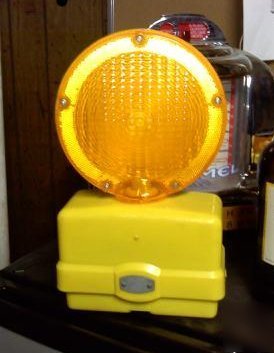 5 used pssi barricade lights working tested great shape