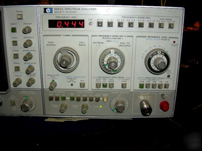 Agilent hp spectrum analyzer 8565A tested good
