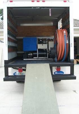 Complete carpet/floor cleaning service, incl. truck