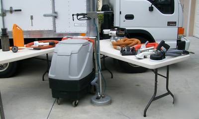 Complete carpet/floor cleaning service, incl. truck