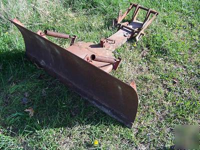 Powerking 2414 tractor with finish mower and implements