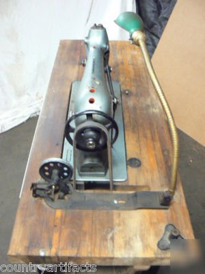 1946 singer industrial sewing machine 31K47 â˜… leather 
