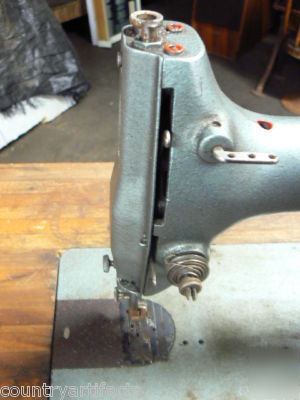 1946 singer industrial sewing machine 31K47 â˜… leather 
