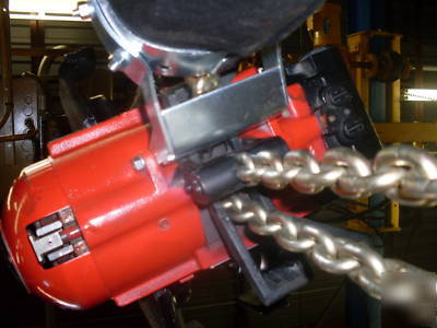 Aro 7792 A24 3000LB air hoist w/trolley 10' lift 