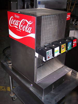 5-flavor soda fountain pop dispenser, with cooling sys.