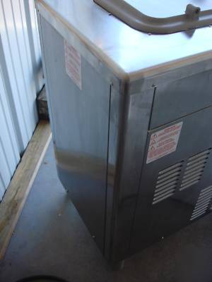 Taylor 702-27 countertop soft ice cream machine 2008