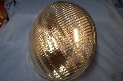 1000 watt, 120VAC. g.e. quartzline floodlight/ 8