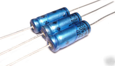 Bc components 021 axial lead capacitors 33UF / 100V 